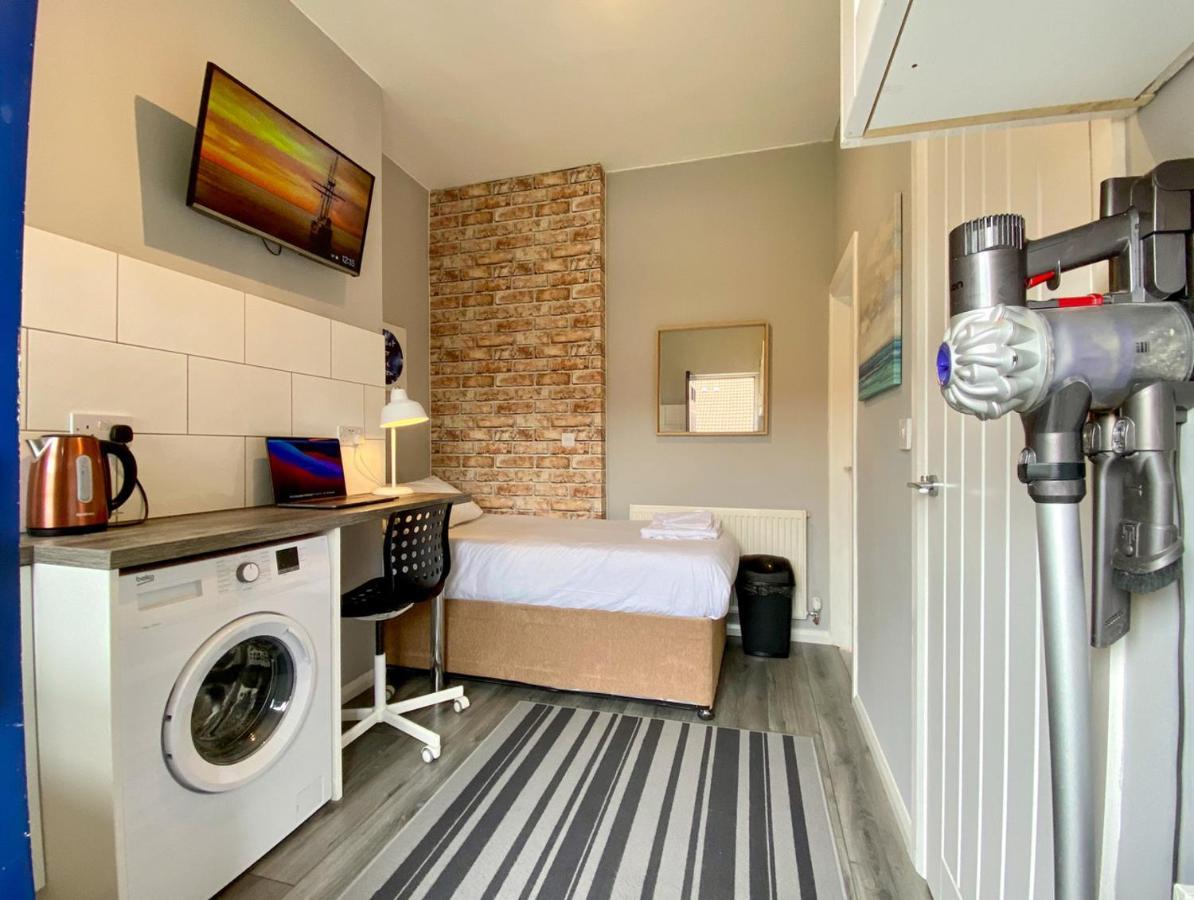 Limpenny Studio Apartment - Work Friendly And Outstanding Garden Studio Close To City Centre Nottingham Exteriör bild