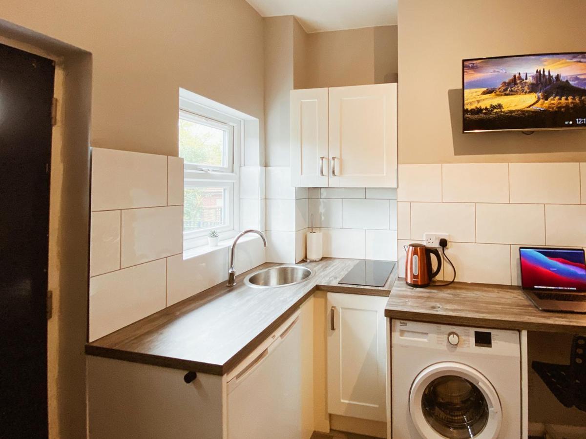 Limpenny Studio Apartment - Work Friendly And Outstanding Garden Studio Close To City Centre Nottingham Exteriör bild